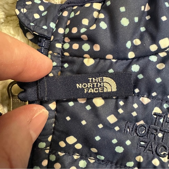 North Face infant coat, 3-6 mo., lined in faux fur, warm, fall, winter - Picture 3 of 15